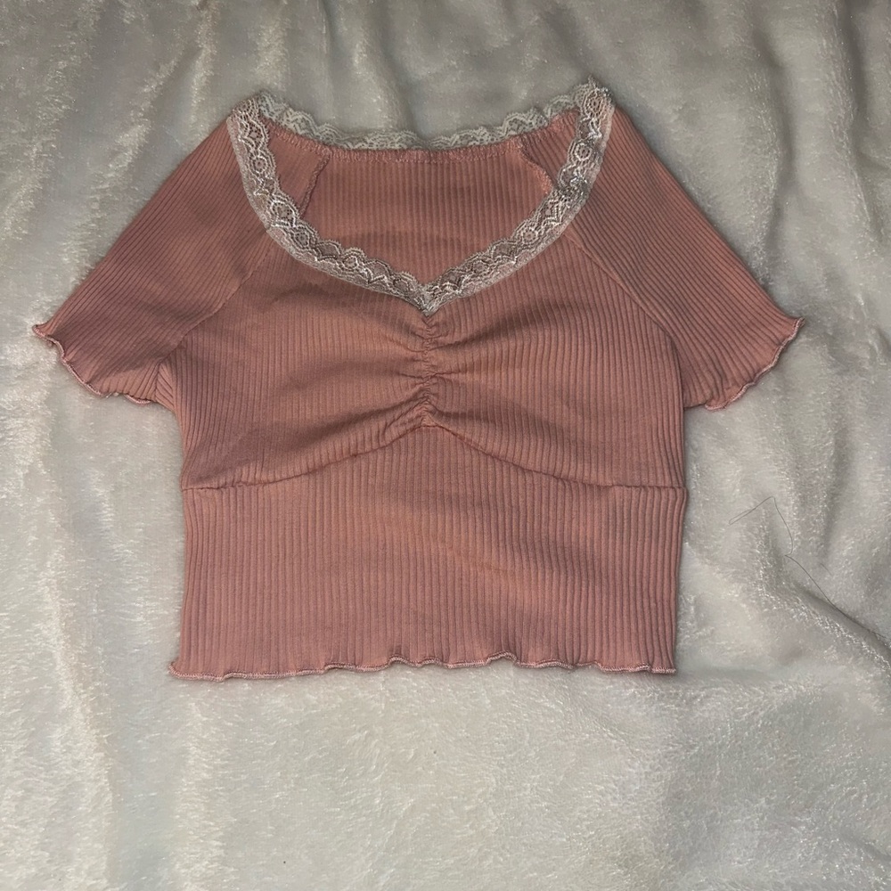 SHEIN Dusty Rose Lace Trim Crop Top